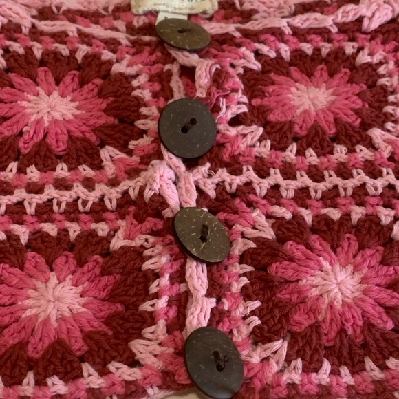 Akoia Swim Knitted Pink Size Small/Medium Crop Top with Wooden Buttons - Picture 3 of 5